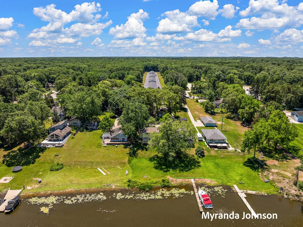 14661 Mercury Drive Grand Haven, MI 49417