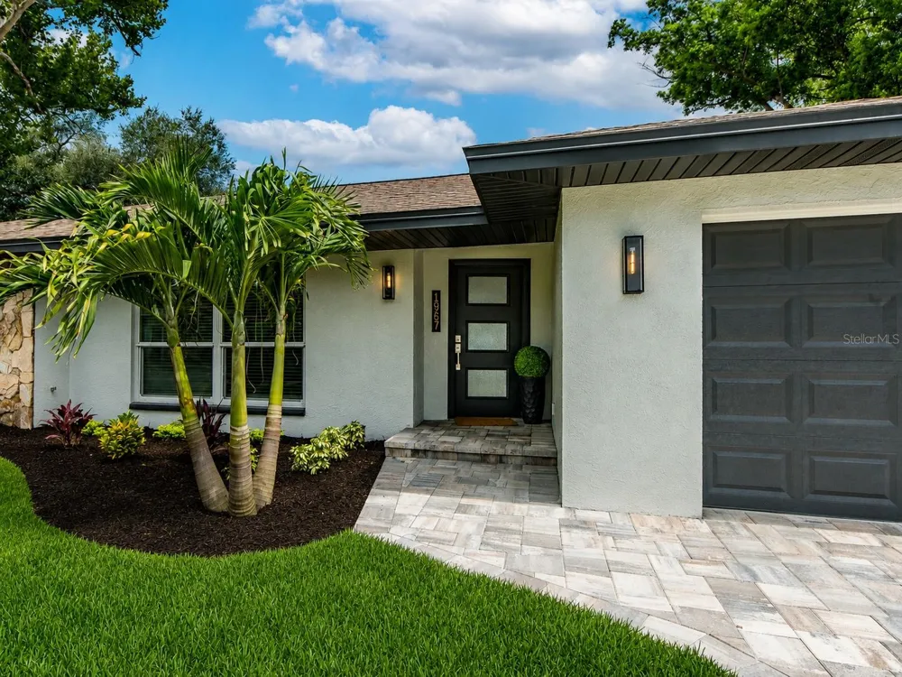 1967 CASTILLE DRIVE Dunedin, FL 34698