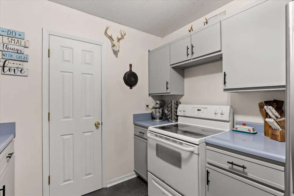 1884 Peavine Road Rock Spring, GA 30739