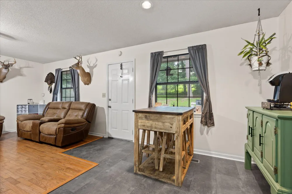 1884 Peavine Road Rock Spring, GA 30739