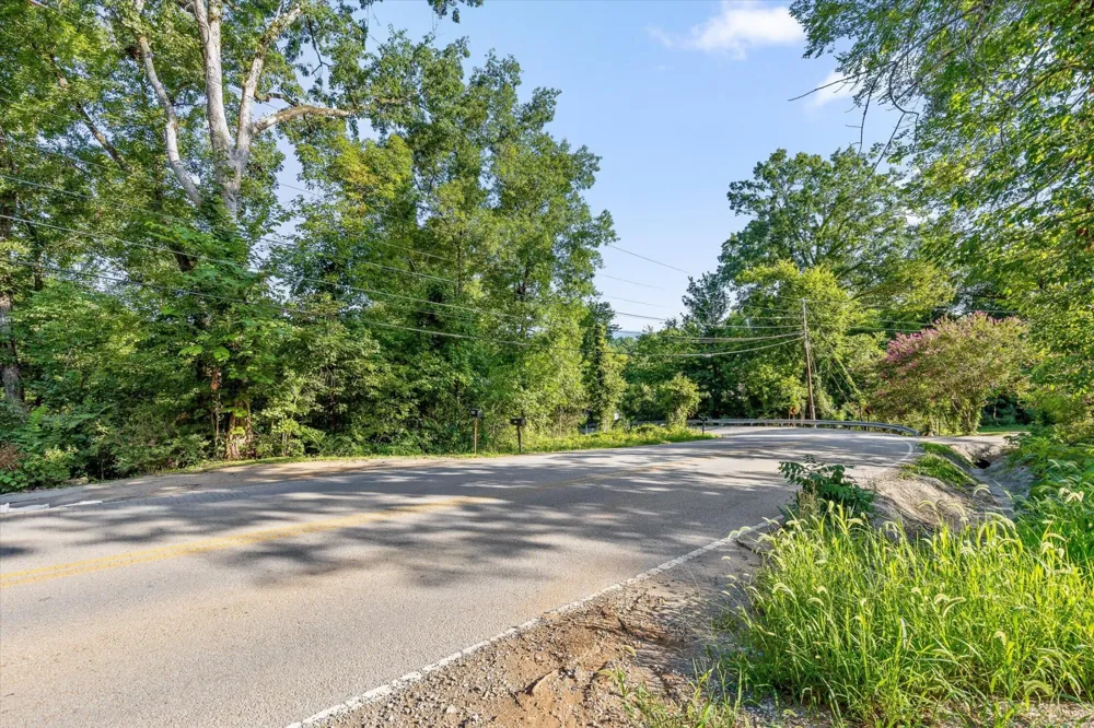 6833 Big Ridge Road Hixson, TN 37343