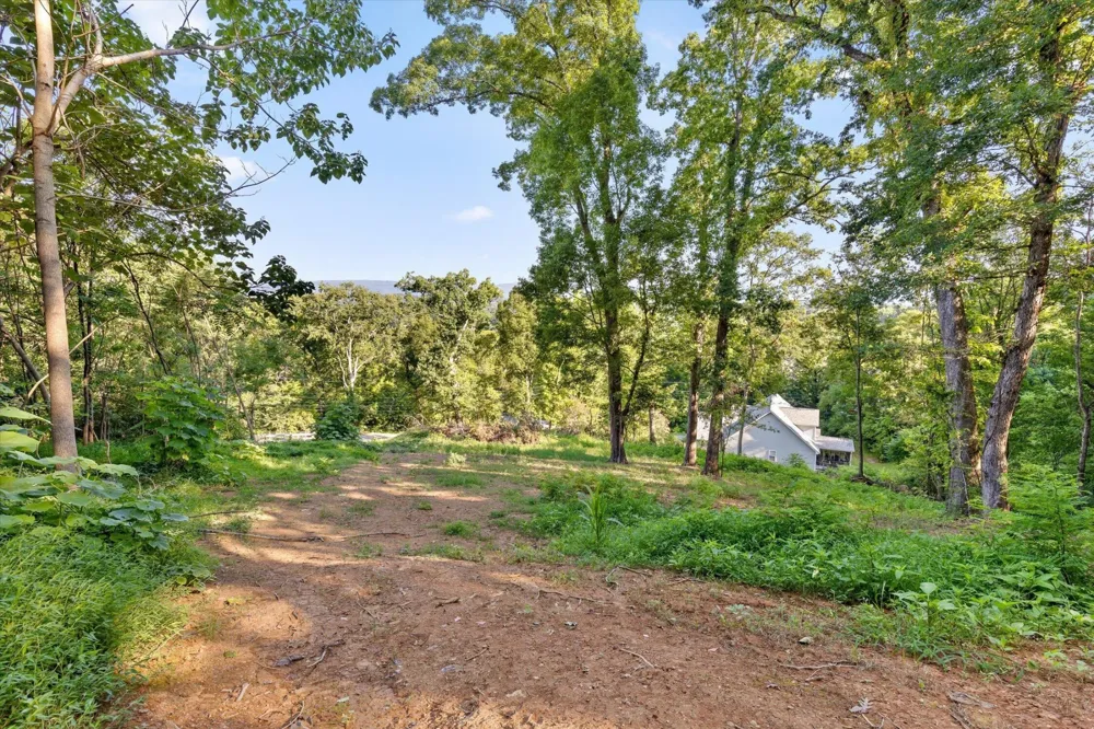 6833 Big Ridge Road Hixson, TN 37343