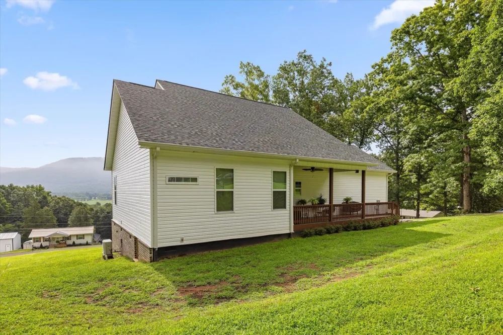 720 Turner Road Whitwell, TN 37397