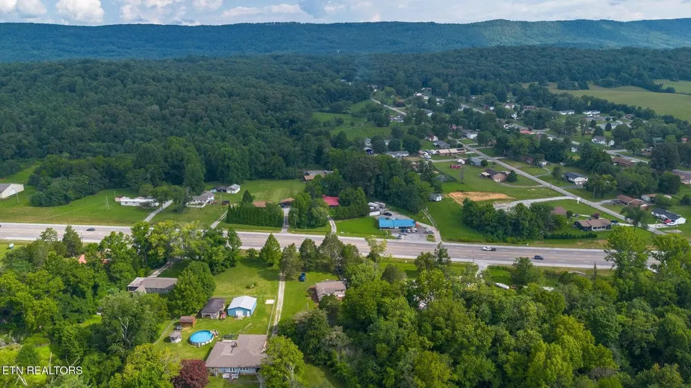 4737 Roane State Highway Rockwood, TN 37854