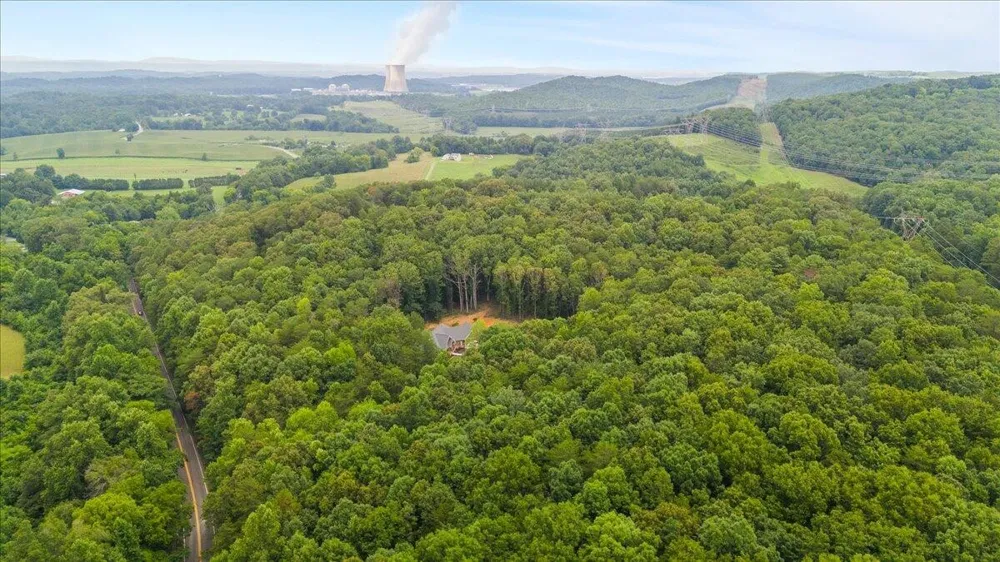 3710 River Road Decatur, TN 37322