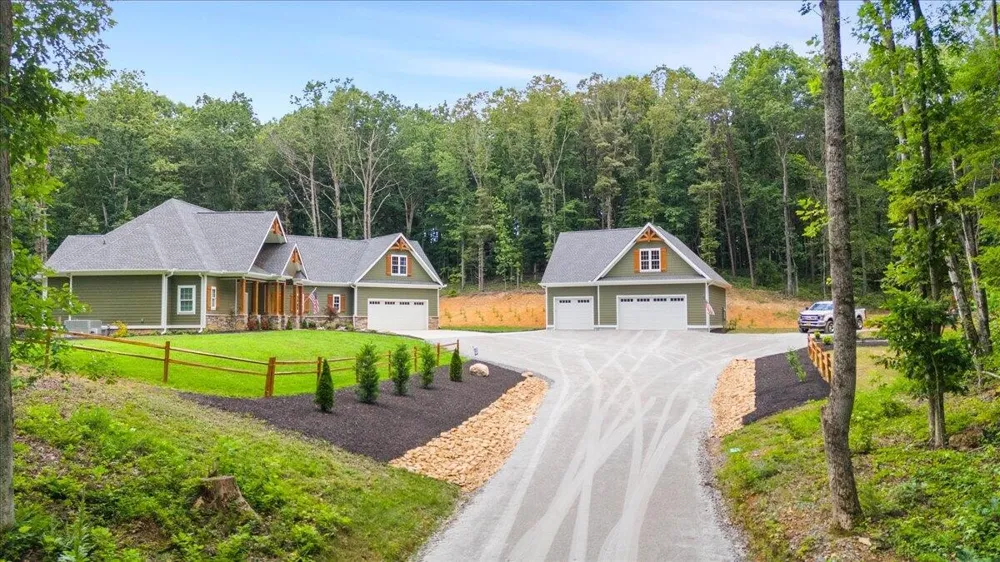 3710 River Road Decatur, TN 37322