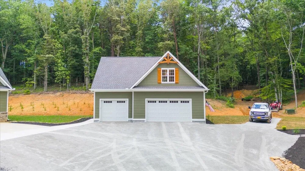 3710 River Road Decatur, TN 37322