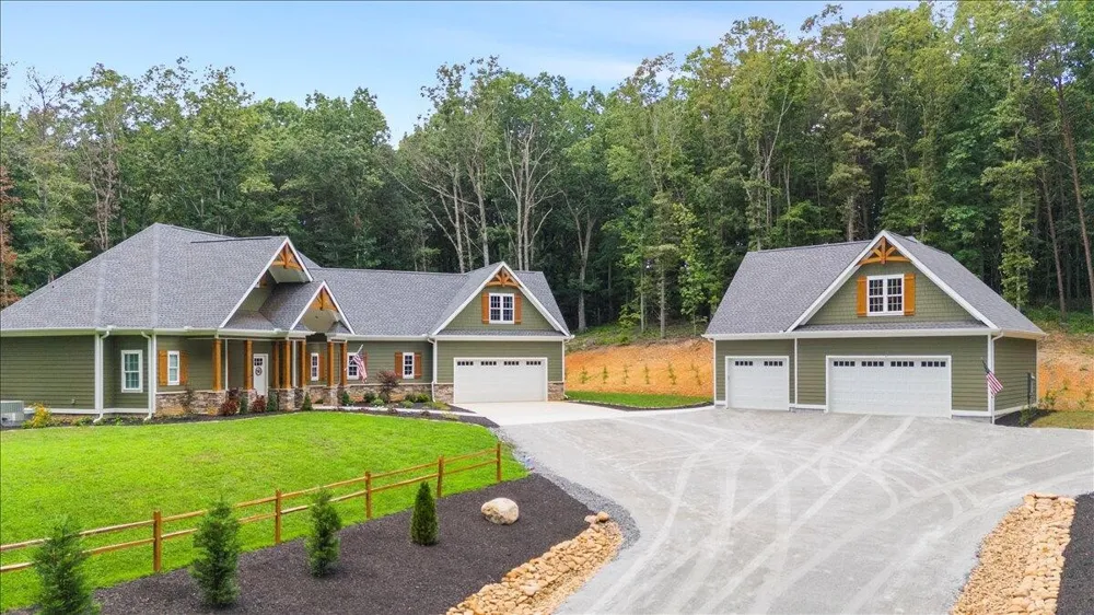 3710 River Road Decatur, TN 37322