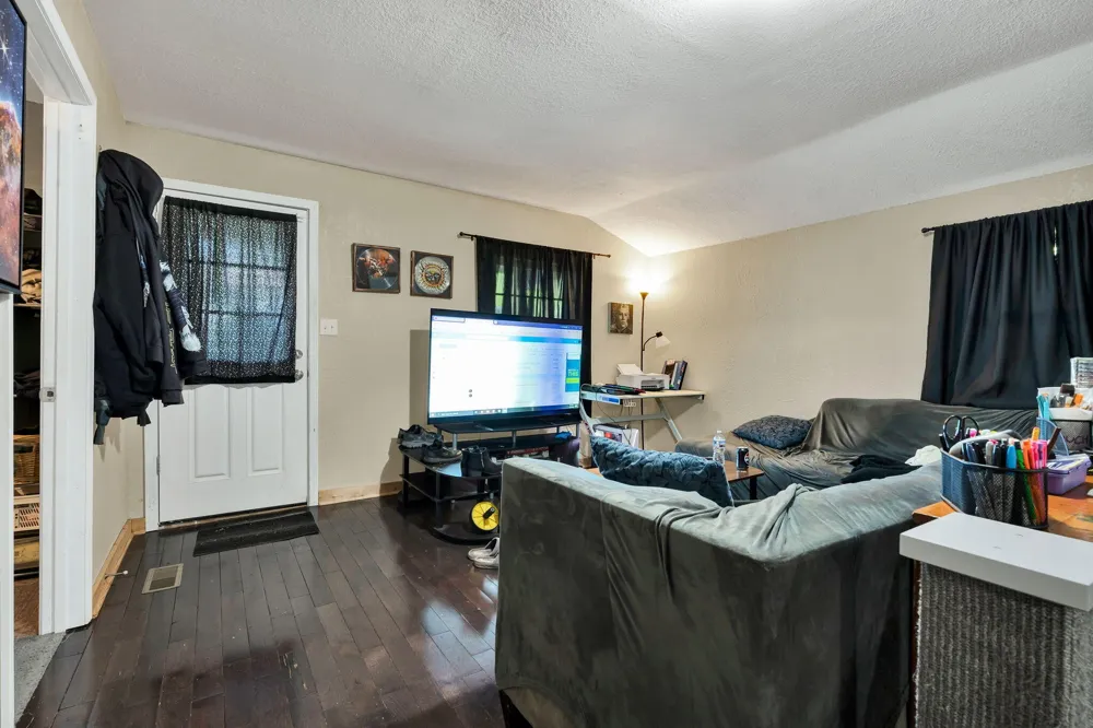 114 Chapel Avenue Sweetwater, TN 37874