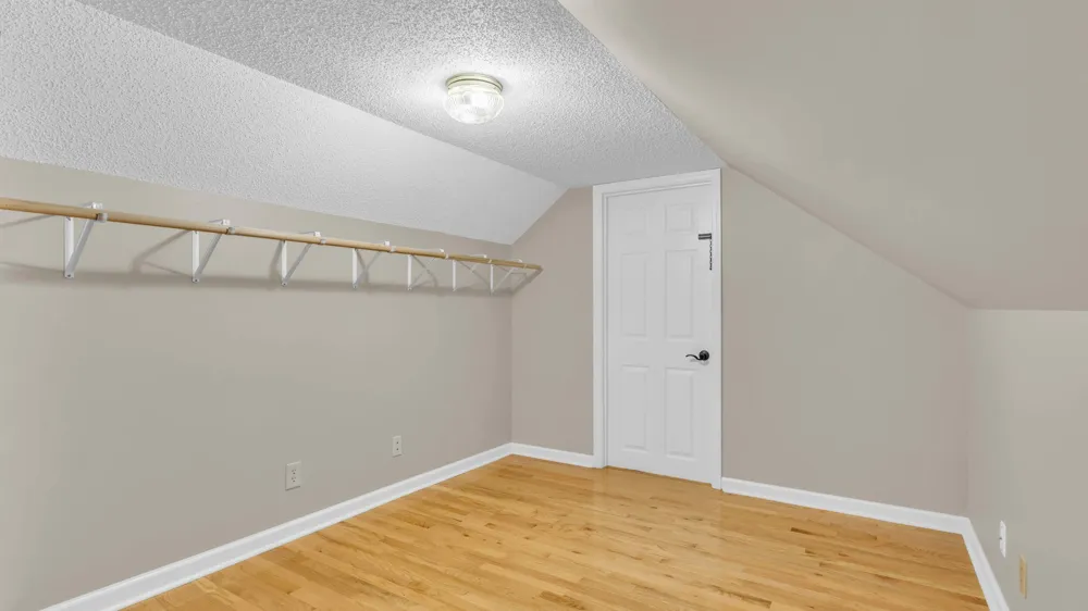 3046 Hawthorne Street Athens, TN 37303