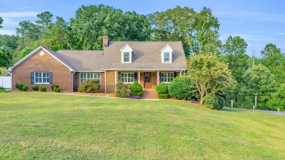 3046 Hawthorne Street Athens, TN 37303