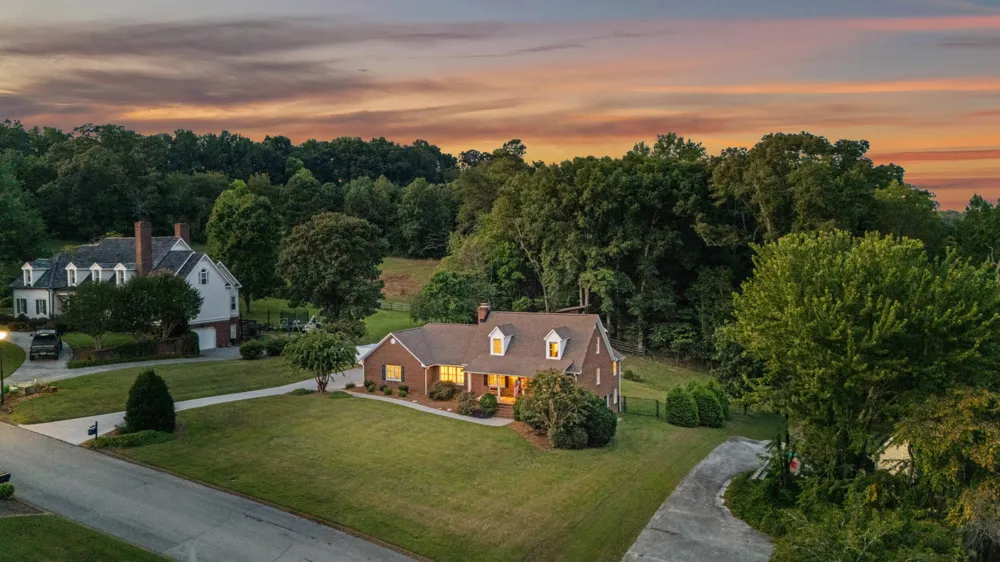 3046 Hawthorne Street Athens, TN 37303