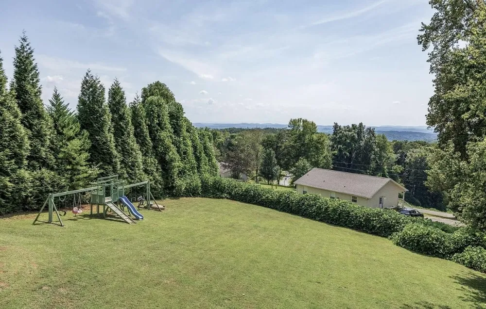 859 Black Oak Estates Road Dayton, TN 37321