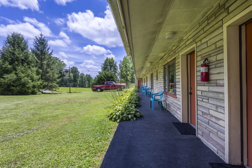 19853 U.S. 64 Murphy, NC 28906