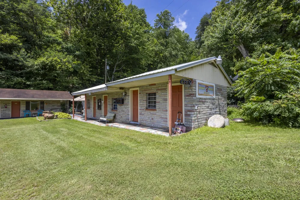 19853 U.S. 64 Murphy, NC 28906