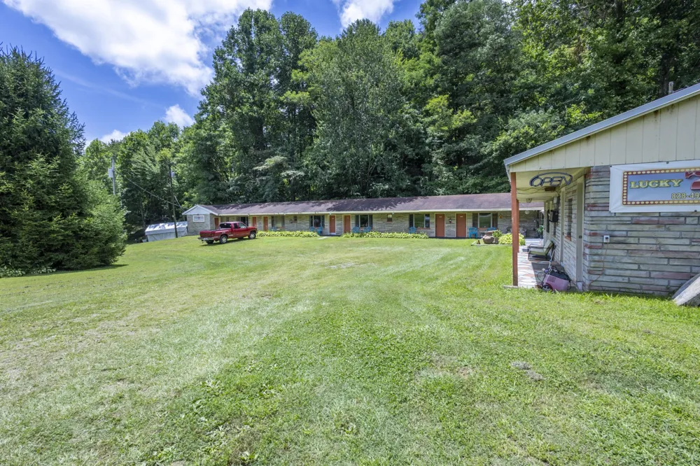 19853 U.S. 64 Murphy, NC 28906