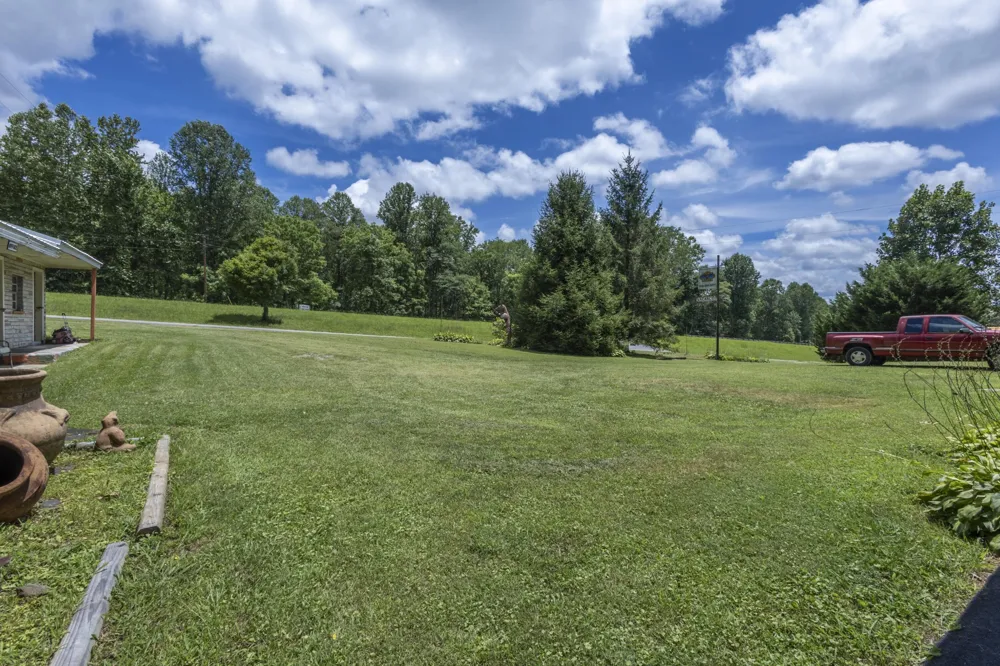 19853 U.S. 64 Murphy, NC 28906