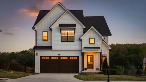 7424 Crowes Nest Drive