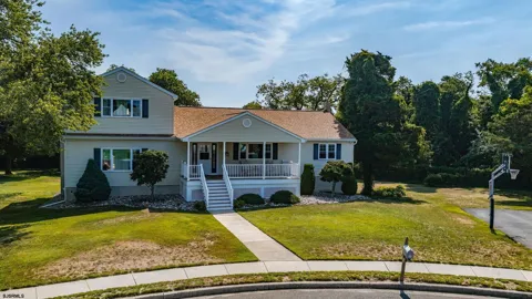 11 Lake Corson Ln