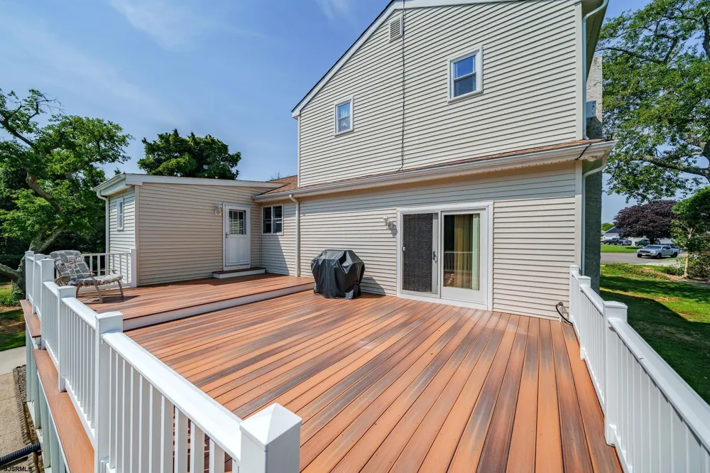 11 Lake Corson Ln Marmora, NJ 08223
