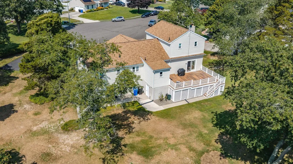 11 Lake Corson Ln Marmora, NJ 08223