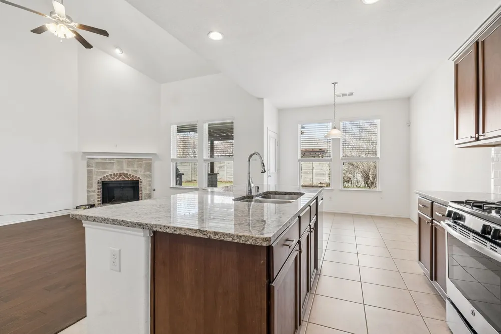 1808 Kaiser Cove Argyle, TX 76226