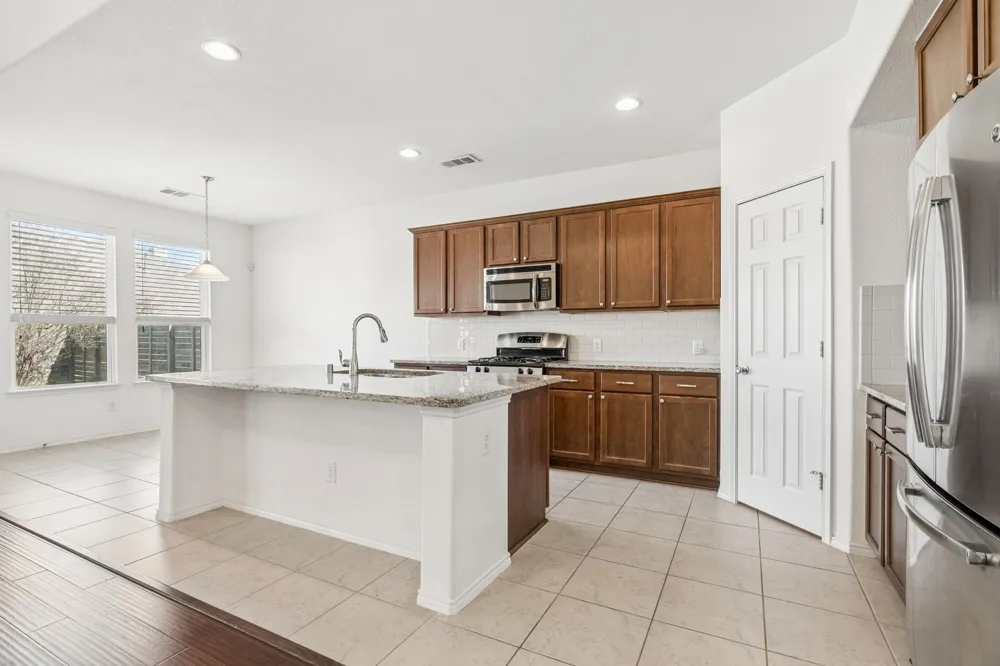 1808 Kaiser Cove Argyle, TX 76226