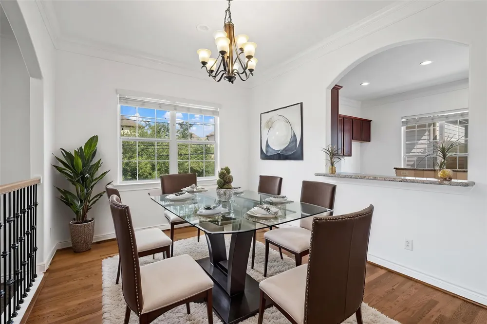 2716 Sherwin Street Houston, TX 77007