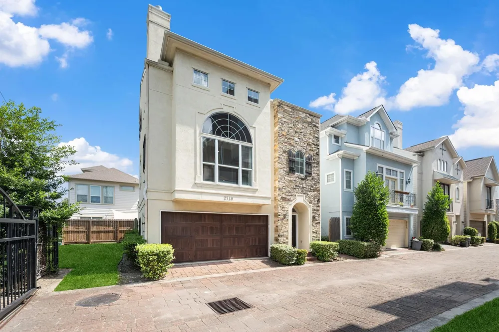 2716 Sherwin Street Houston, TX 77007