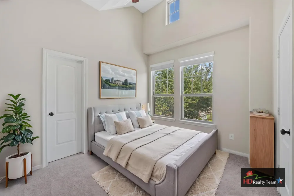 78 Cheswood Manor Drive The Woodlands, TX 77382