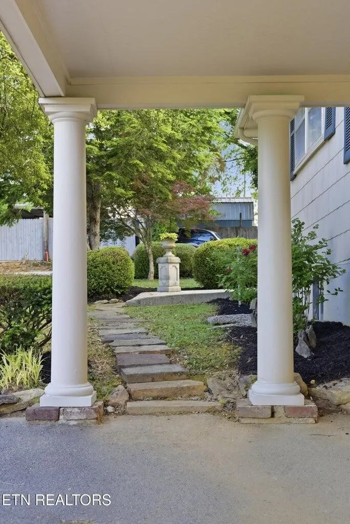 617 Mill Street Kingston, TN 37763