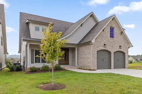 3187 Grassland Circle