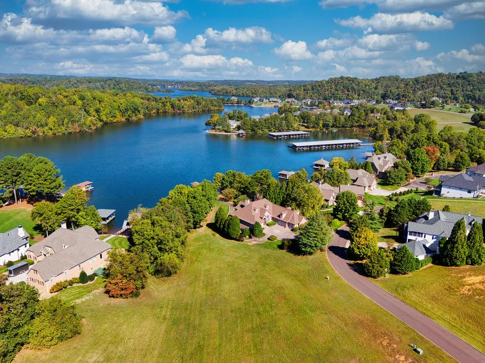 30 Morning Dove Drive Vonore, TN 37885