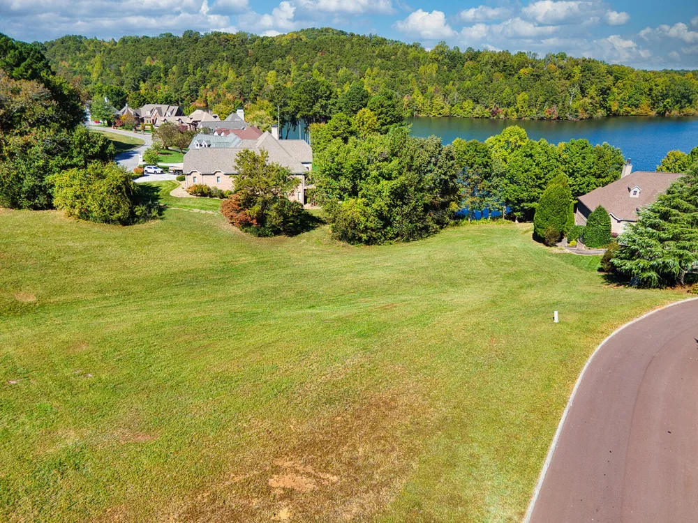 30 Morning Dove Drive Vonore, TN 37885