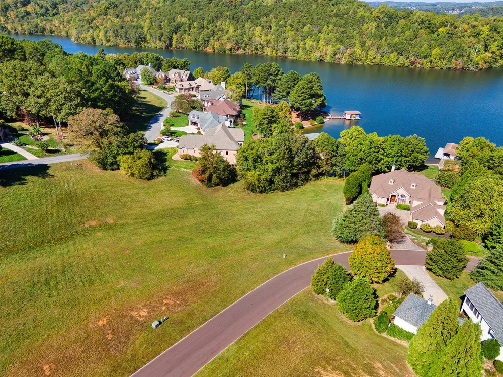 30 Morning Dove Drive Vonore, TN 37885