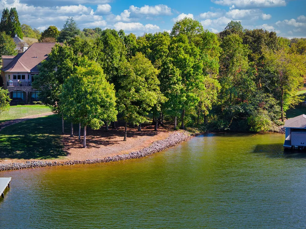 30 Morning Dove Drive Vonore, TN 37885