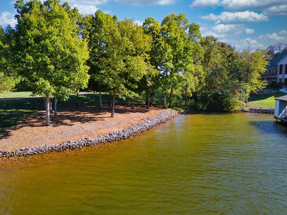30 Morning Dove Drive Vonore, TN 37885