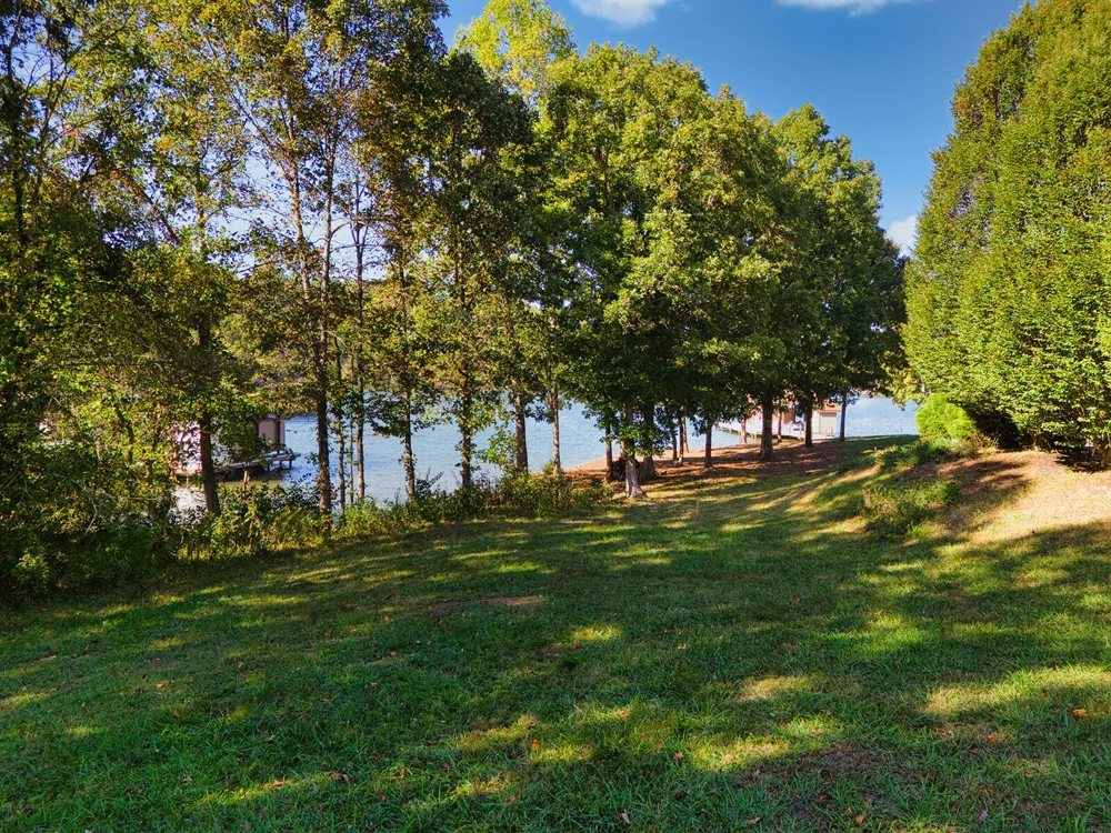 30 Morning Dove Drive Vonore, TN 37885