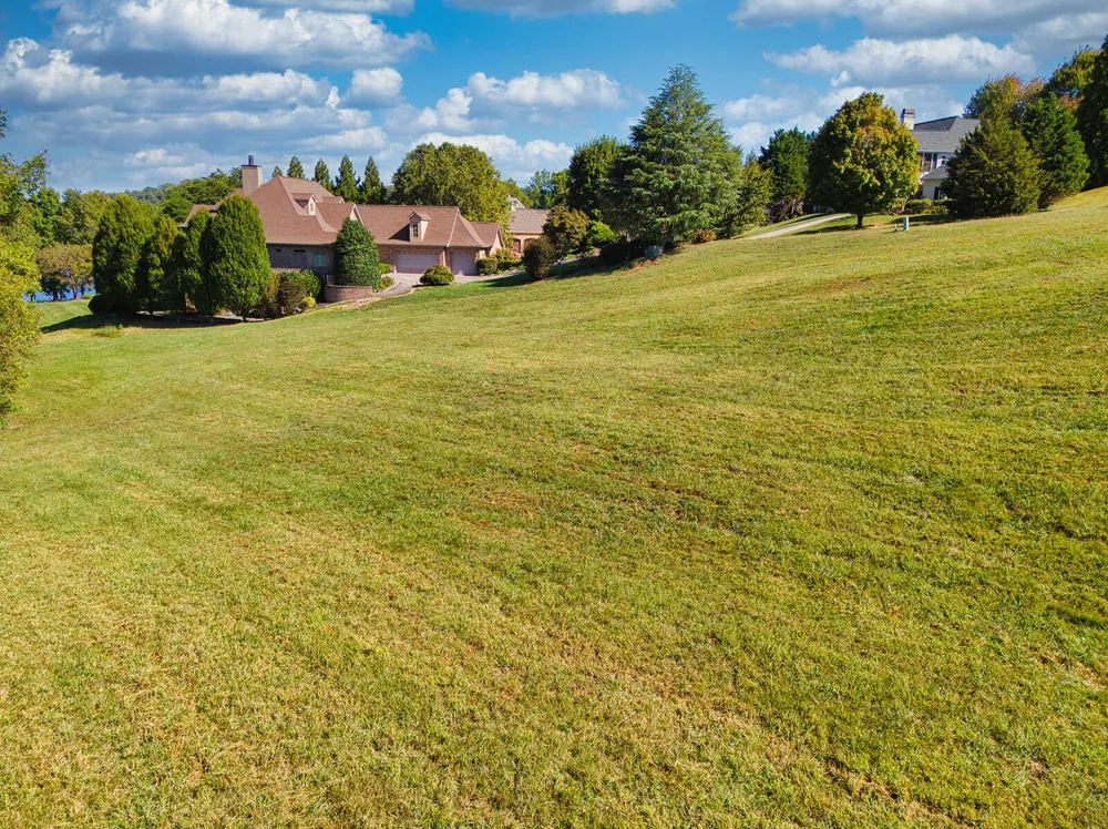30 Morning Dove Drive Vonore, TN 37885