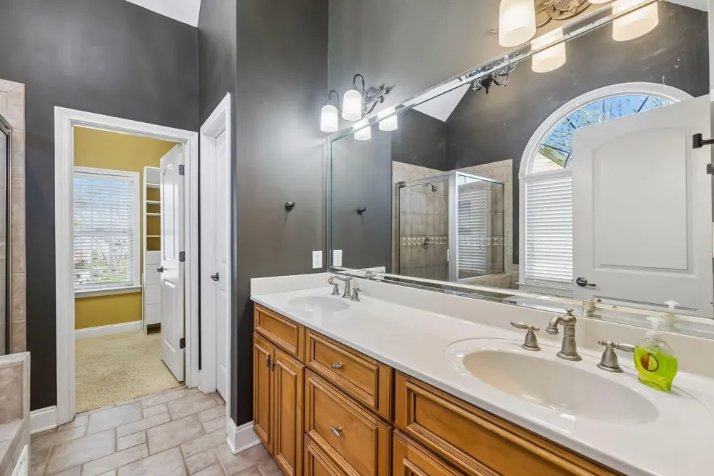 10421 Laurel Pointe Lane Knoxville, TN 37931