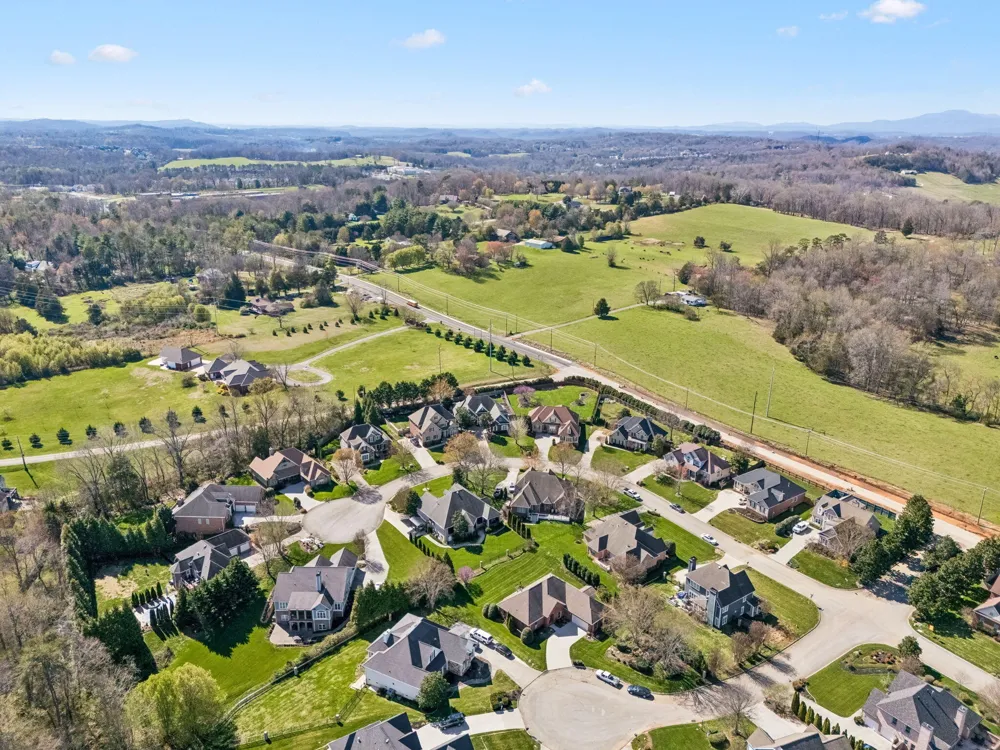 10421 Laurel Pointe Lane Knoxville, TN 37931