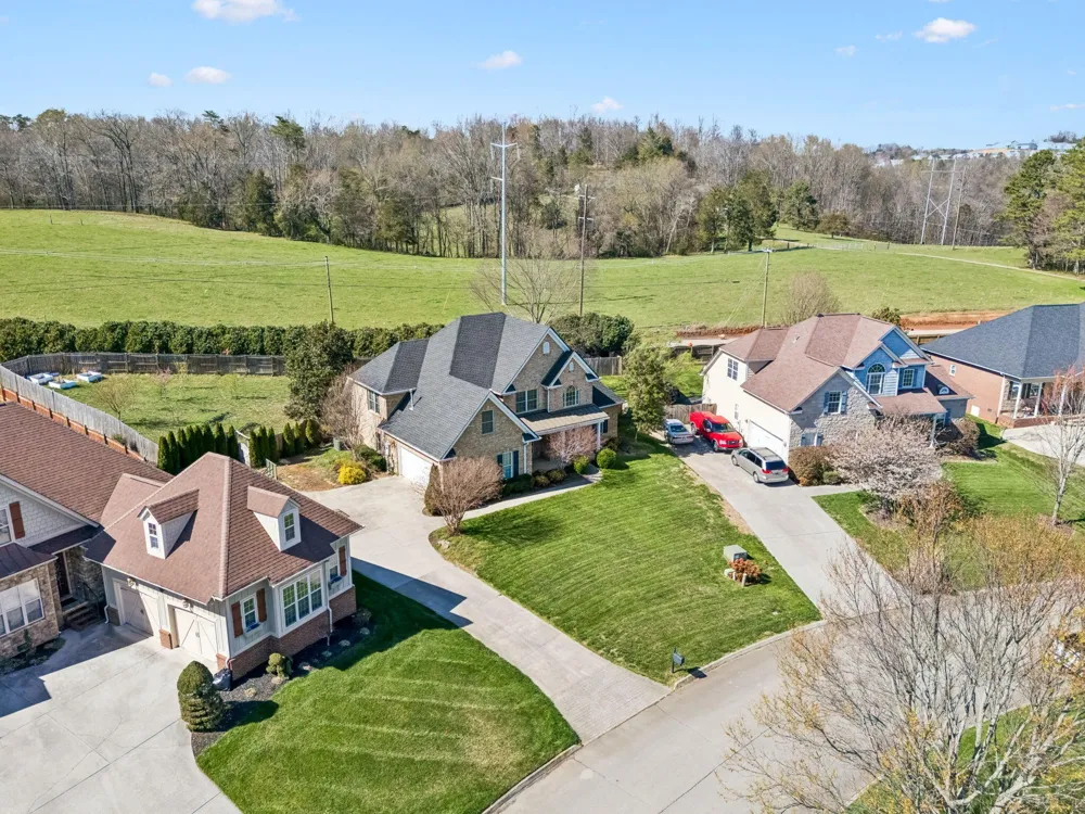 10421 Laurel Pointe Lane Knoxville, TN 37931