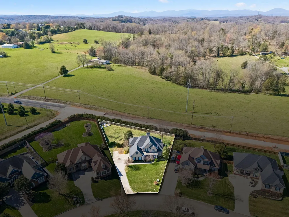 10421 Laurel Pointe Lane Knoxville, TN 37931