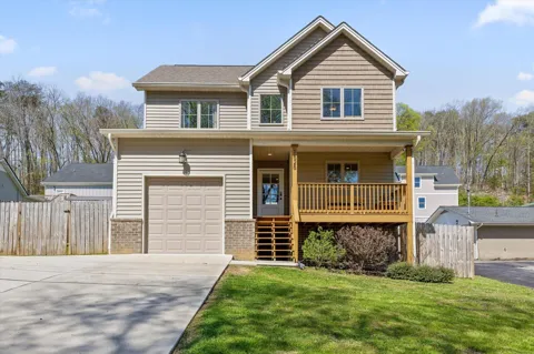 1525 Westside Drive NW