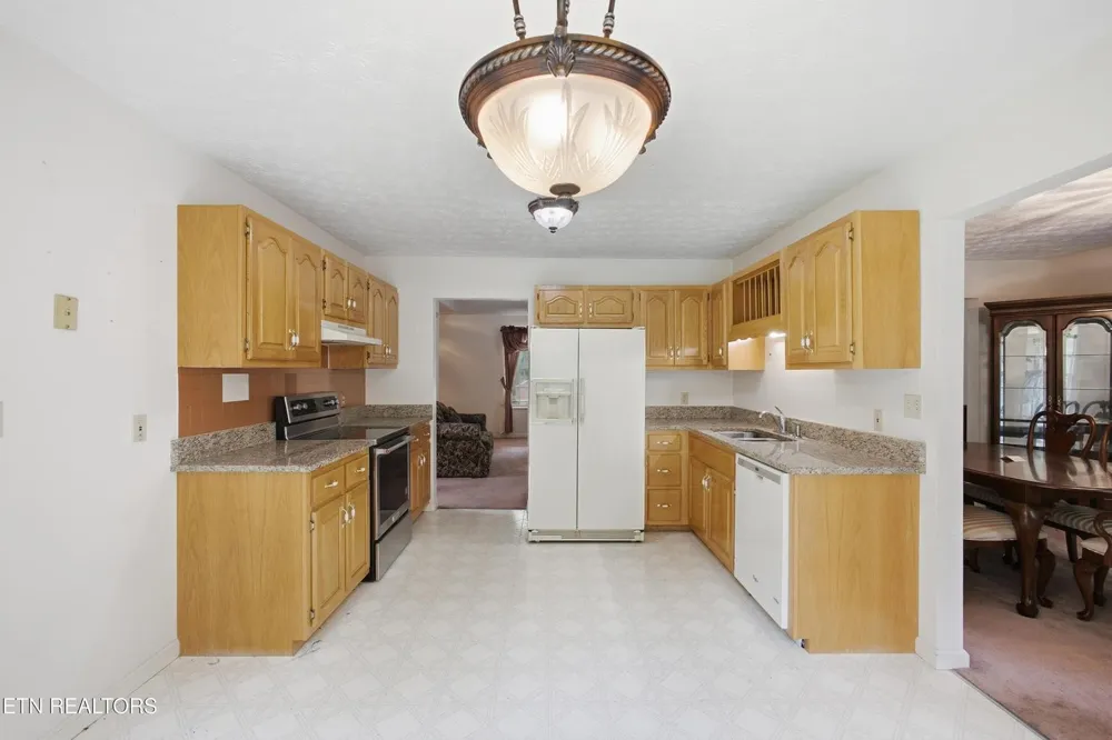 443 Old Poplar Springs Road Kingston, TN 37763