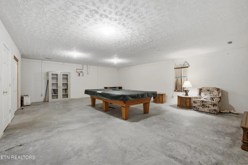 443 Old Poplar Springs Road Kingston, TN 37763