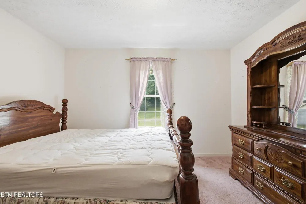 443 Old Poplar Springs Road Kingston, TN 37763