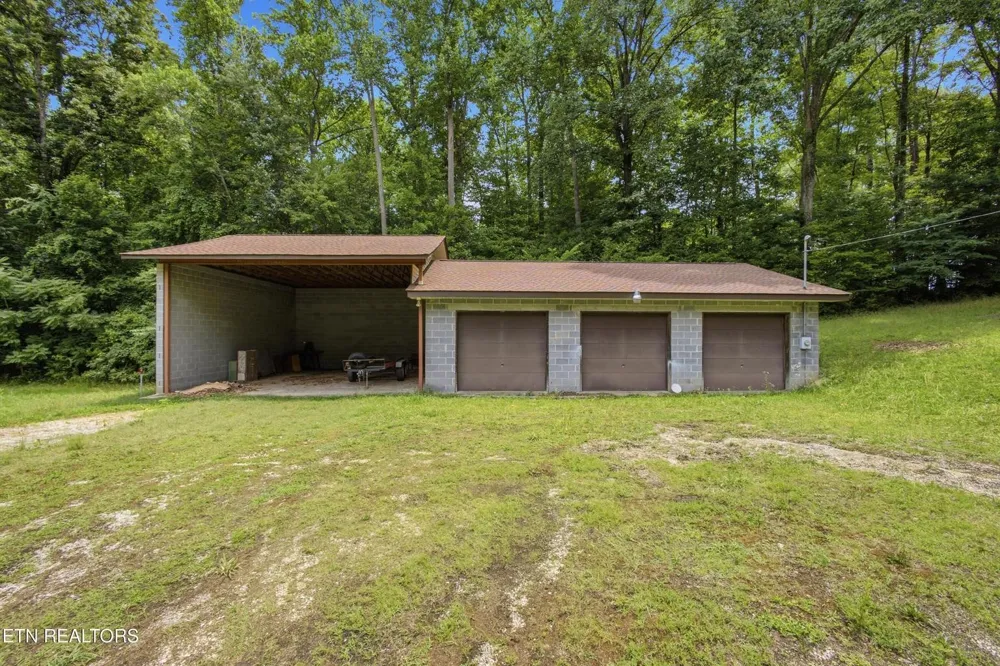 443 Old Poplar Springs Road Kingston, TN 37763