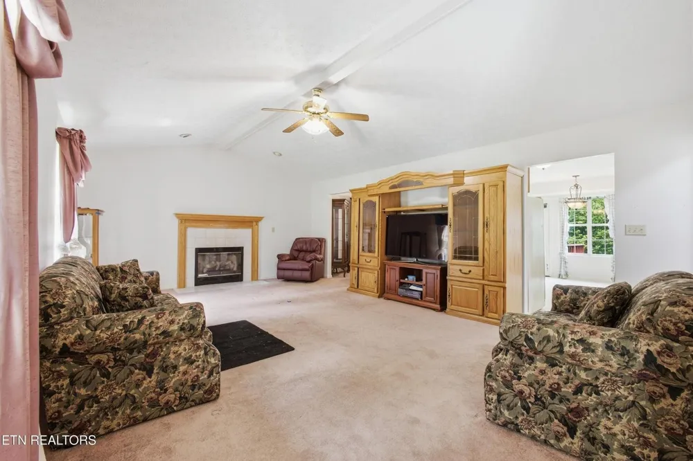 443 Old Poplar Springs Road Kingston, TN 37763