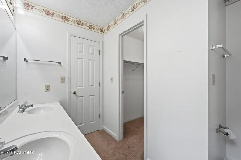 443 Old Poplar Springs Road Kingston, TN 37763
